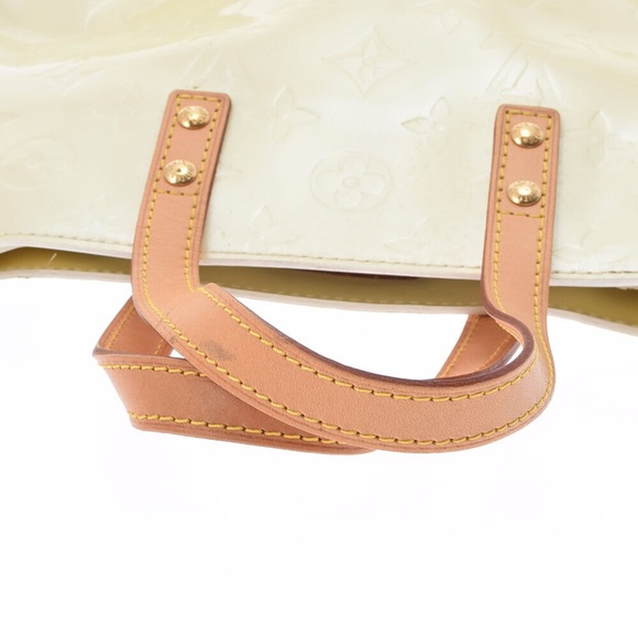 LOUIS VUITTON Reade PM Vernis Leather Handbag - Picture 3 of 12